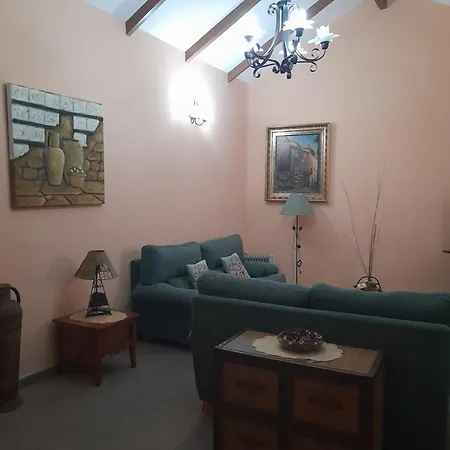 Historica Casa De La Oje Agulo