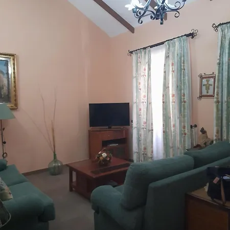 Historica Casa De La Oje Agulo